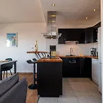 Διαμέρισμα Open Sky Terrace Lage 1 Bdr & Parking *