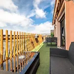 Open Sky Terrace Lage 1 Bdr & Parking *