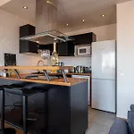 Διαμέρισμα Open Sky Terrace Lage 1 Bdr & Parking