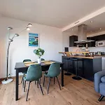 Open Sky Terrace Lage 1 Bdr & Parking Νίκαια