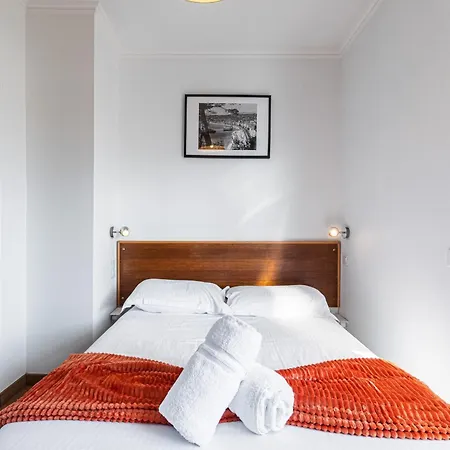 Open Sky Terrace Lage 1 Bdr & Parking * Nice