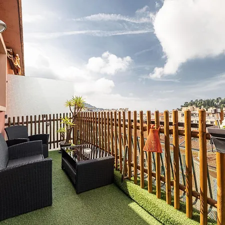 Open Sky Terrace Lage 1 Bdr & Parking * Nice
