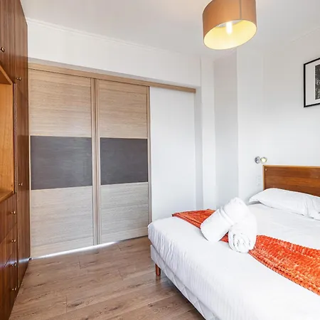 Open Sky Terrace Lage 1 Bdr & Parking