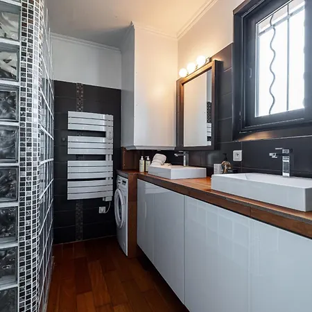 Open Sky Terrace Lage 1 Bdr & Parking Appartement