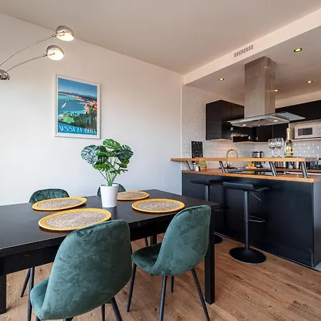 Apartment Open Sky Terrace Lage 1 Bdr & Parking Nice