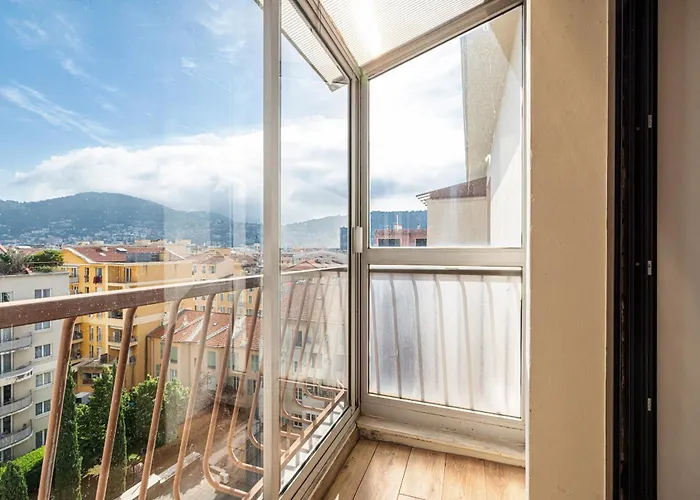 Open Sky Terrace Lage 1 Bdr & Parking 니스