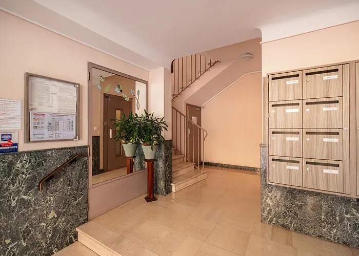Open Sky Terrace Lage 1 Bdr & Parking 아파트 *