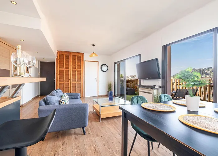 Open Sky Terrace Lage 1 Bdr & Parking شقة