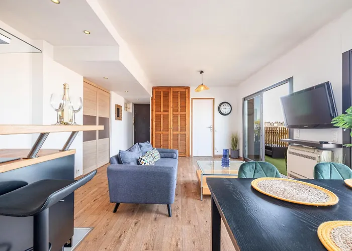 Open Sky Terrace Lage 1 Bdr & Parking شقة نيس