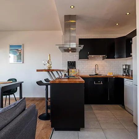 아파트 Open Sky Terrace Lage 1 Bdr & Parking *