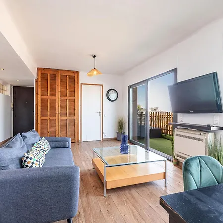 Open Sky Terrace Lage 1 Bdr & Parking * 니스